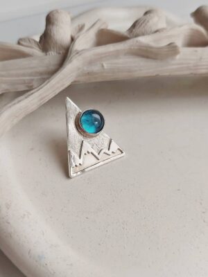 سنجاق سینه سنگ و ماه